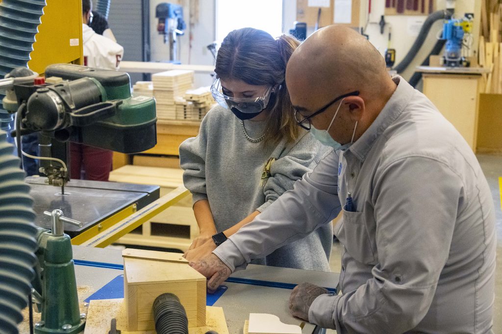 Woodworking Teachers needed in Las Vegas Association of Woodworking